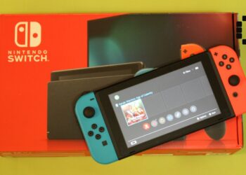 A little refresh: checking out the Nintendo Switch HAC-001(-01)
