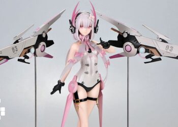 Punishing Gray Raven Liv Figure