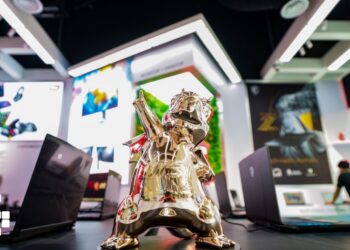 msi malaysia low yat