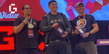 [ IGDX 2022 ] How do you get you that games industry job by Hasnul Hadi Samsudin and Yandhie Dono Pratopo